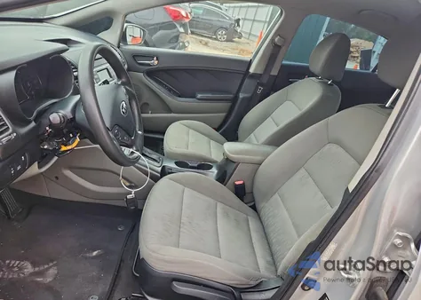 2016 Kia Forte Lx z USA, uszkodzony, nr VIN KNAFK4A66G5594358